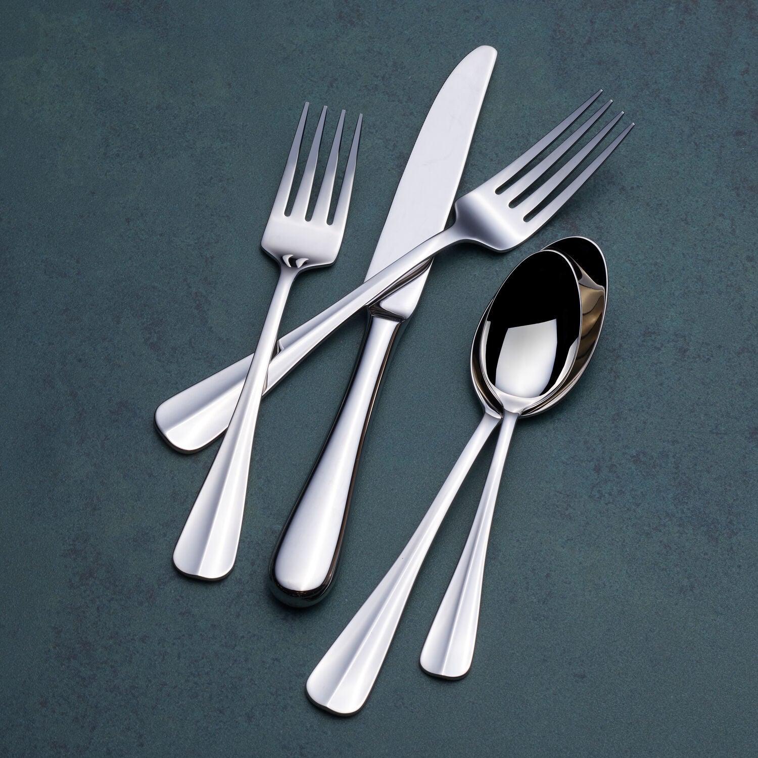 Wallace Riggs 20 Piece Flatware Set, Service for 4