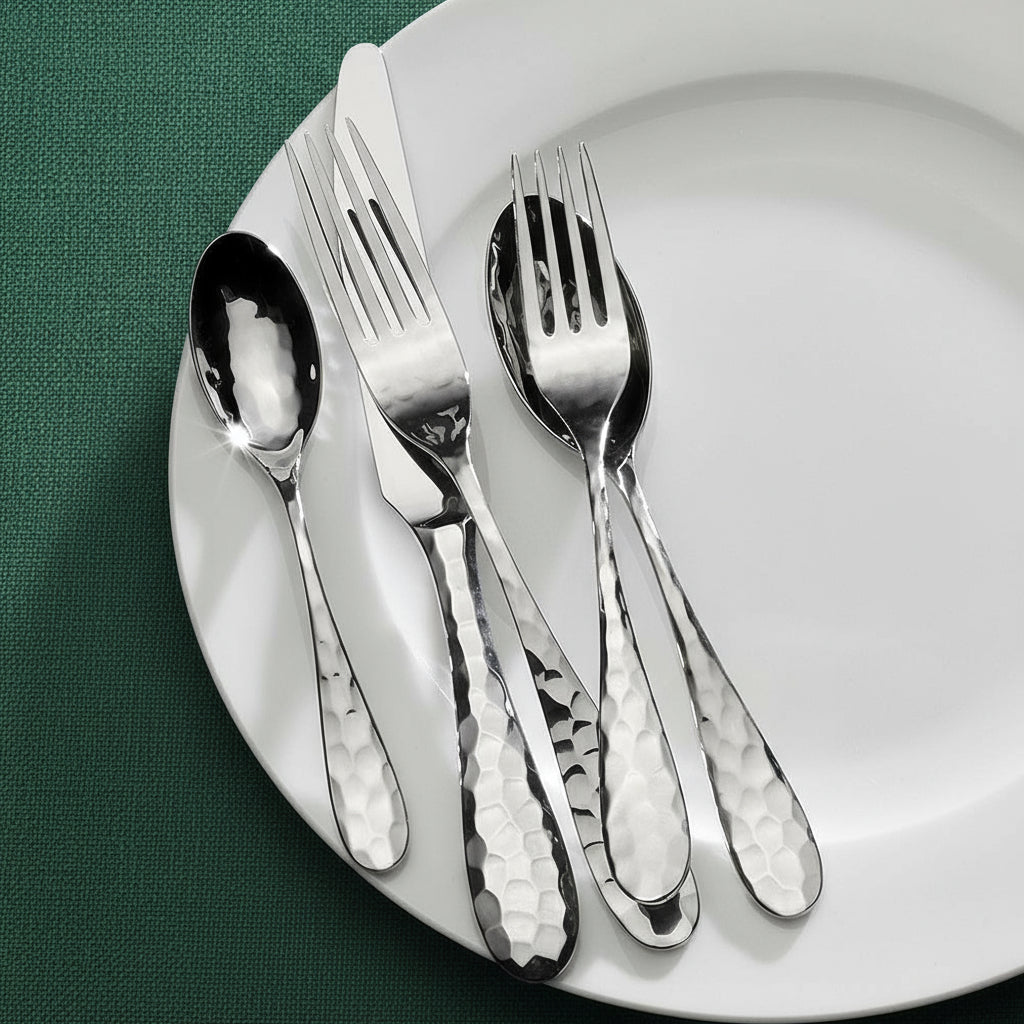 Lilah 20 Piece Flatware Set, Service for 4